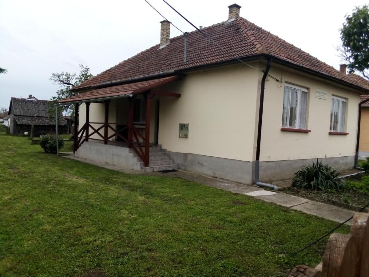 Willa Oeregakac Vendeghaz Tiszaladány Zewnętrze zdjęcie