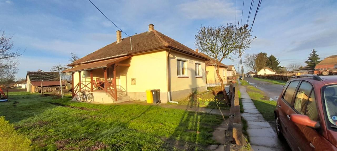 Willa Oeregakac Vendeghaz Tiszaladány Zewnętrze zdjęcie